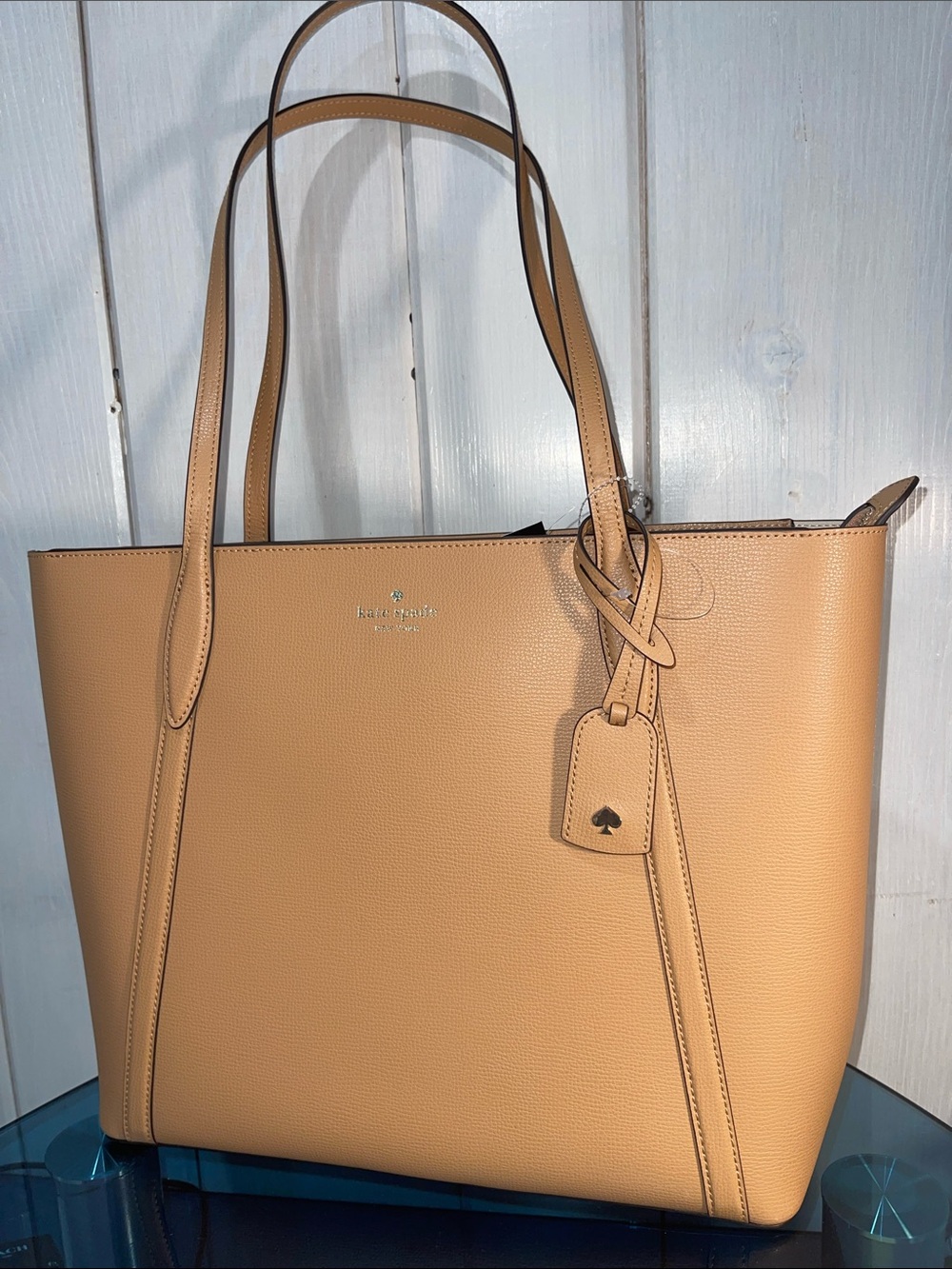 Kate Spade ♠️ Cara Refined Grain Leather Large Tote with Luggage Tag Accent NWT - Picture 2 of 10